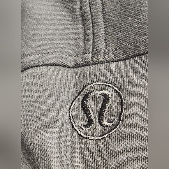 Lululemon Cotton Terry Embroidered Floral Patches To You Tunic In Black Size 4 - Picture 9 of 13